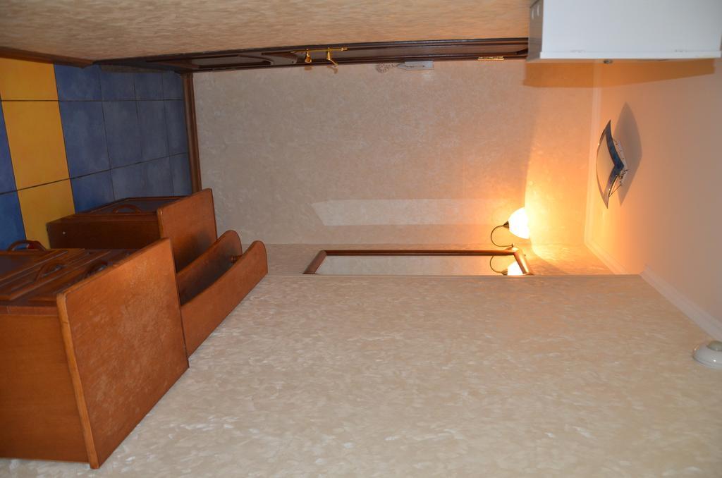 Apartment On Ingenernaya 17 Николайев Екстериор снимка