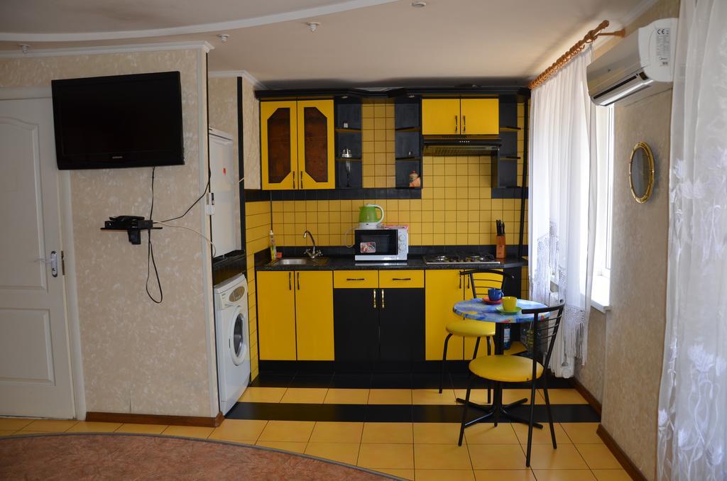 Apartment On Ingenernaya 17 Николайев Екстериор снимка