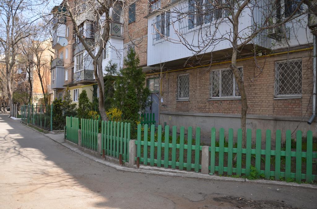 Apartment On Ingenernaya 17 Николайев Екстериор снимка